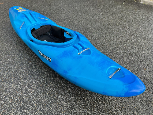 Ex Demo Whitewater Kayak